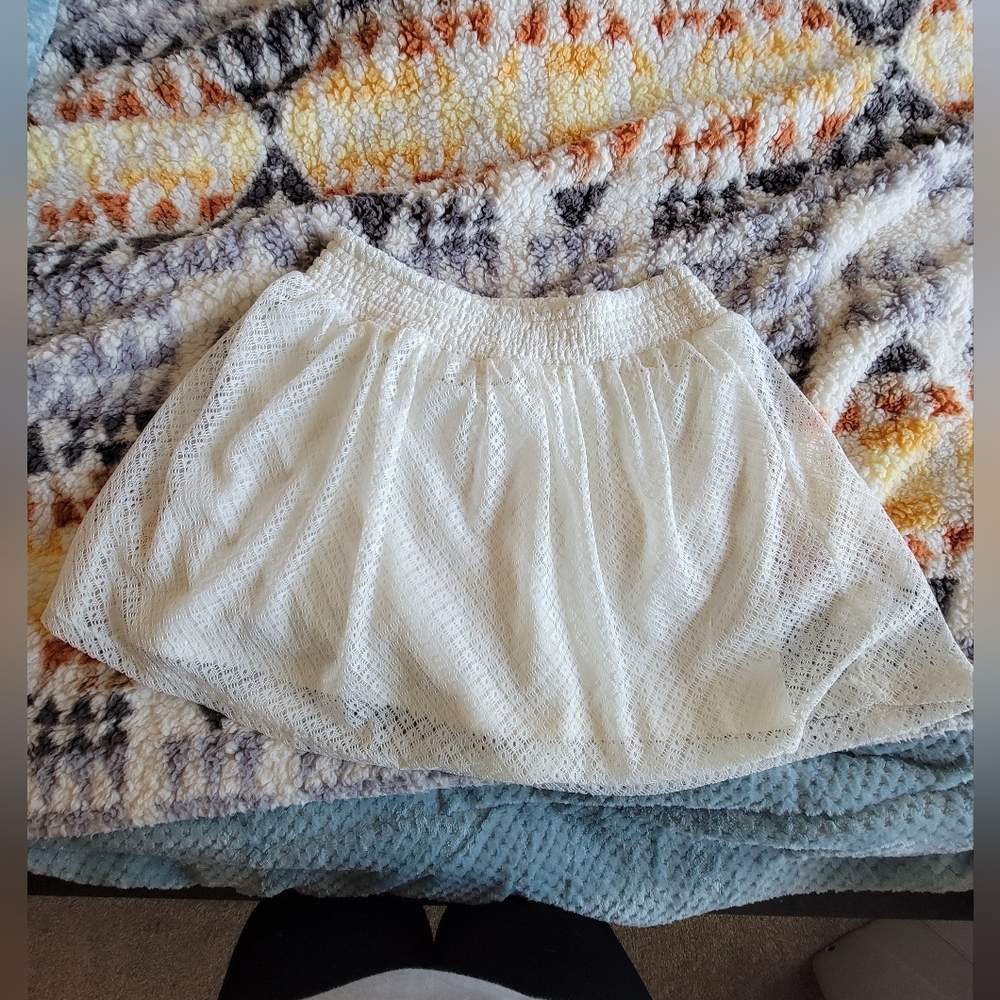Cute White Lace/Mesh High Waisted Skirt